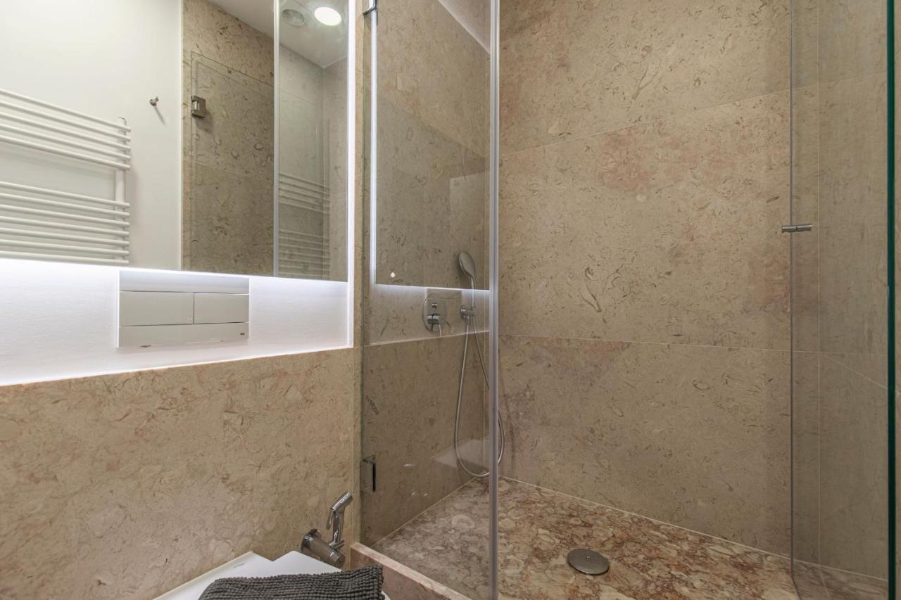 Ferienwohnung Upscale & Trendy Flat In The Center Lissabon Exterior foto