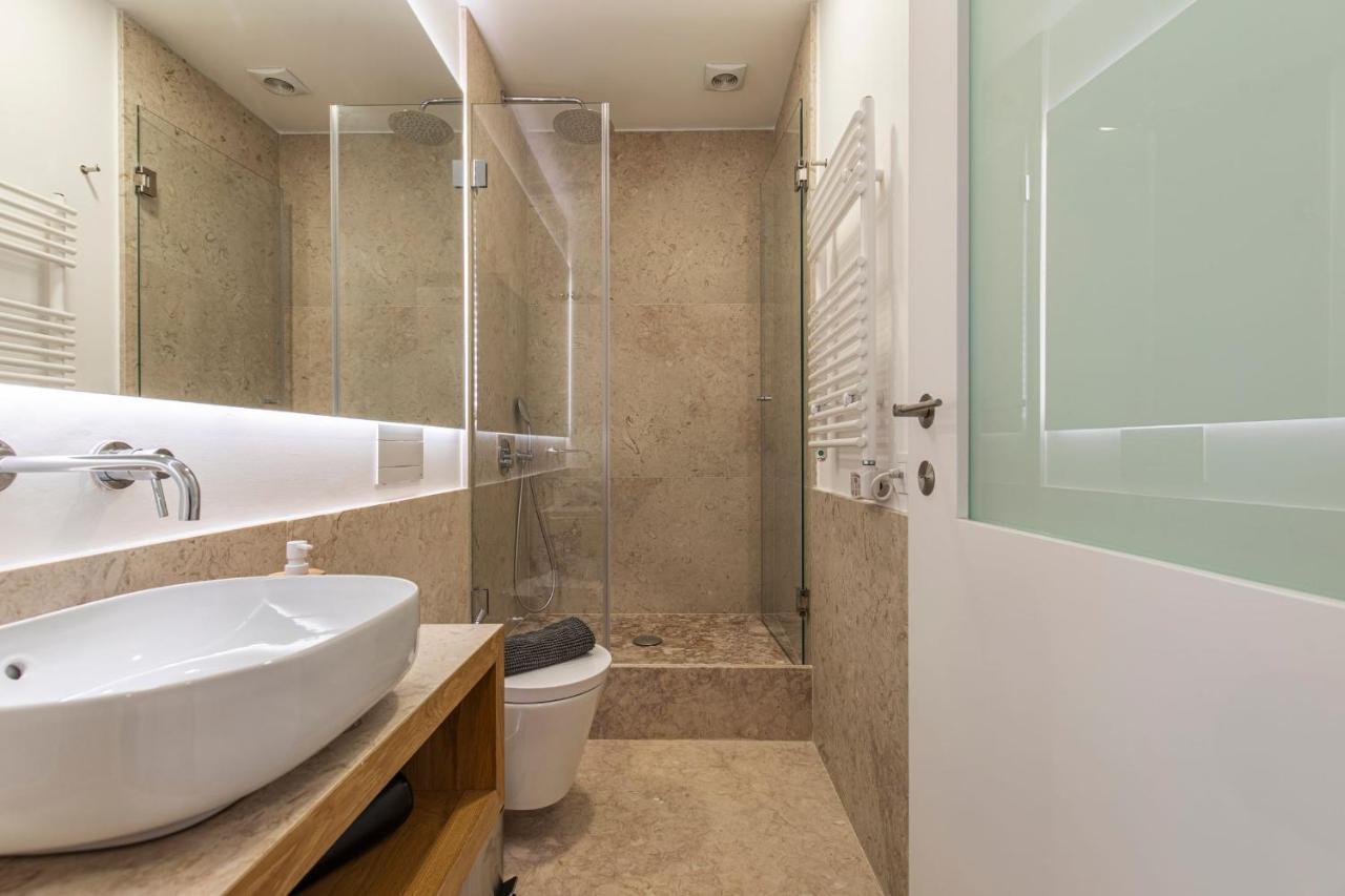 Ferienwohnung Upscale & Trendy Flat In The Center Lissabon Exterior foto